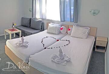 Фото номера Трехместный номер «Комфорт» Гостевой дом Da Vinci Guesthouse г. Выршец 13